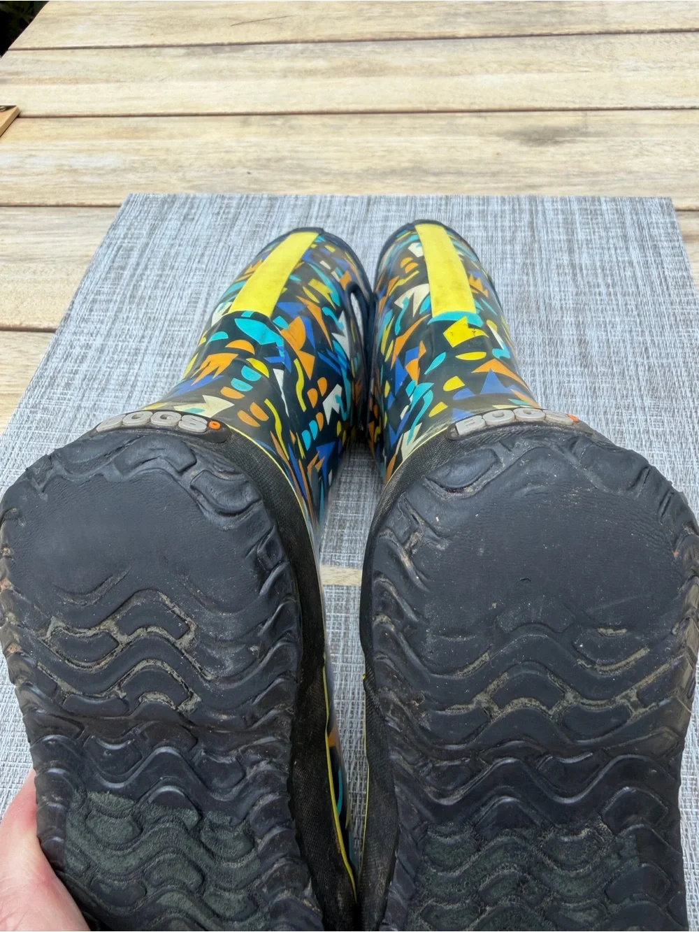 BOGS Sparse Geo Pattern Kids Rain Boots, Navy / Multi | Youth 5